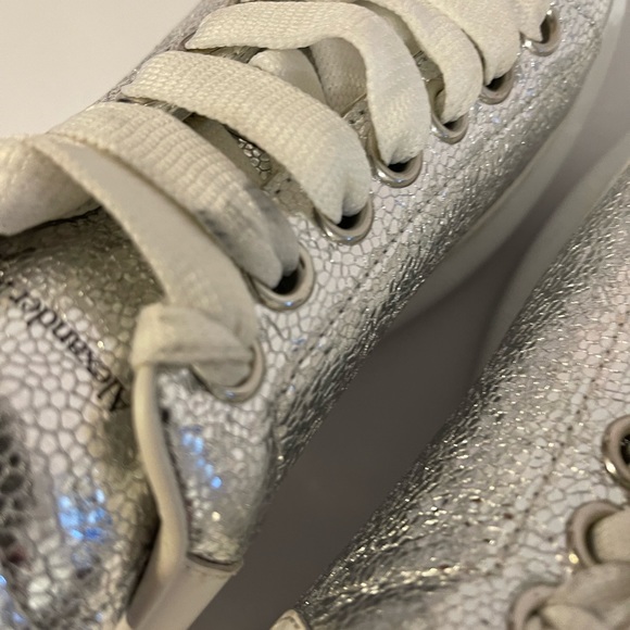 Alexander McQueen  Womens  Iridescents Glitter Oversized Sneakers Sz. 37.5 D - Picture 11 of 15